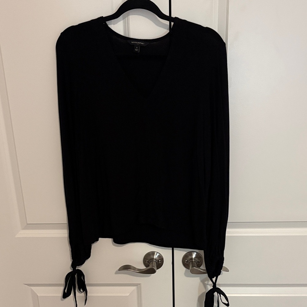 Banana Republic Black V-Neck Long Sleeve Top with Tie Cuffs